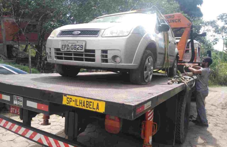 Prefeitura de Ilhabela retira 19 veículos abandonados em vias públicas